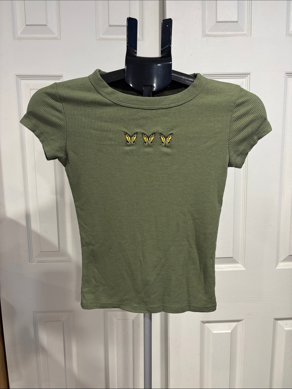 Rue21 Olive Green Ribbed Short Sleeve Tee with Yellow Butterfly Embroidery